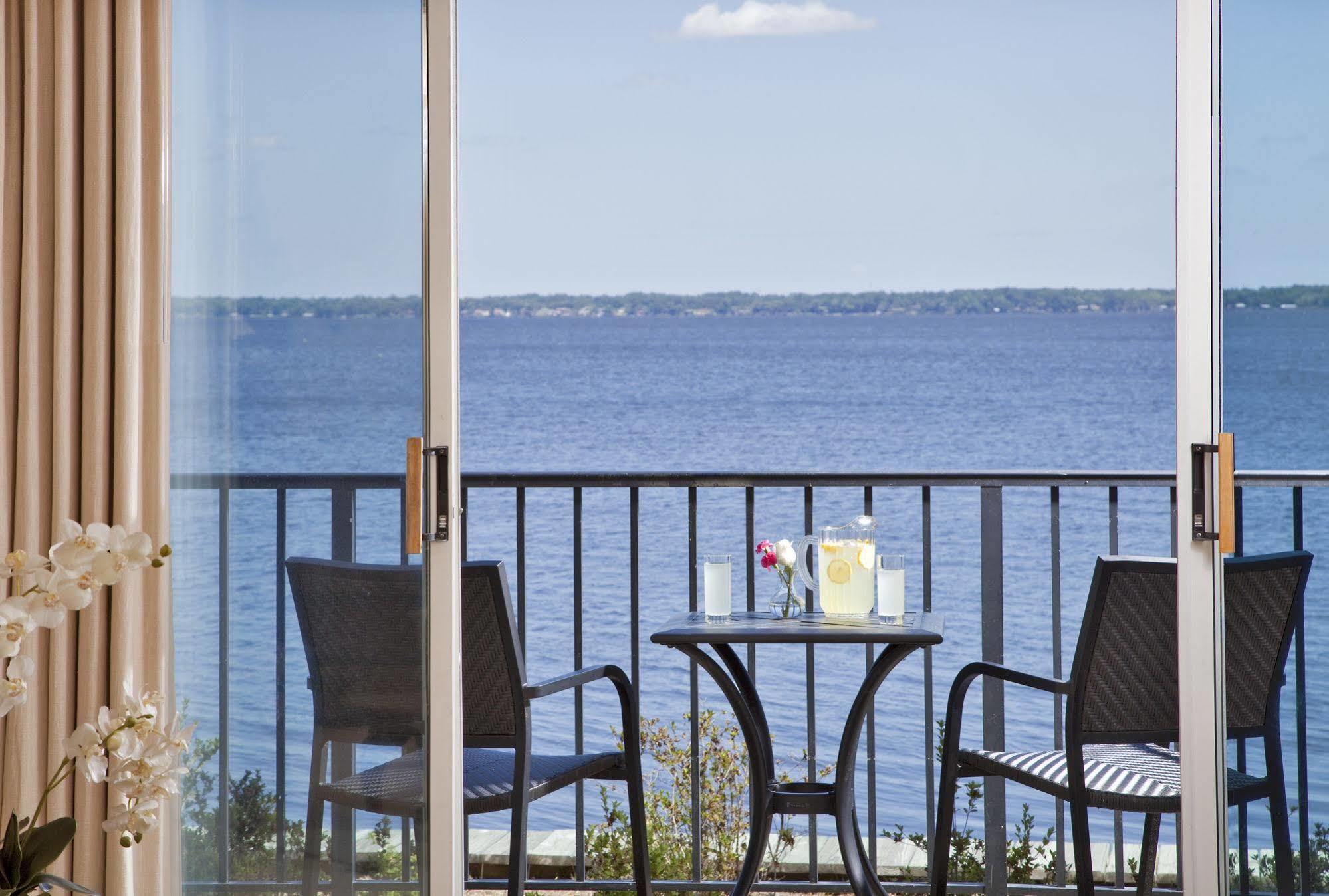 Club Continental Hotell Orange Park Eksteriør bilde